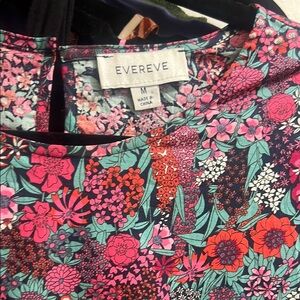 Evereve Floral Top